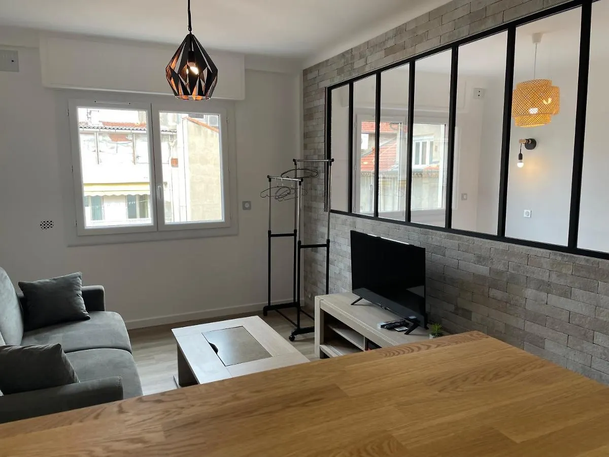 Modern And Pleasant Apartment In The Heart Of The City Cannes Fransa
